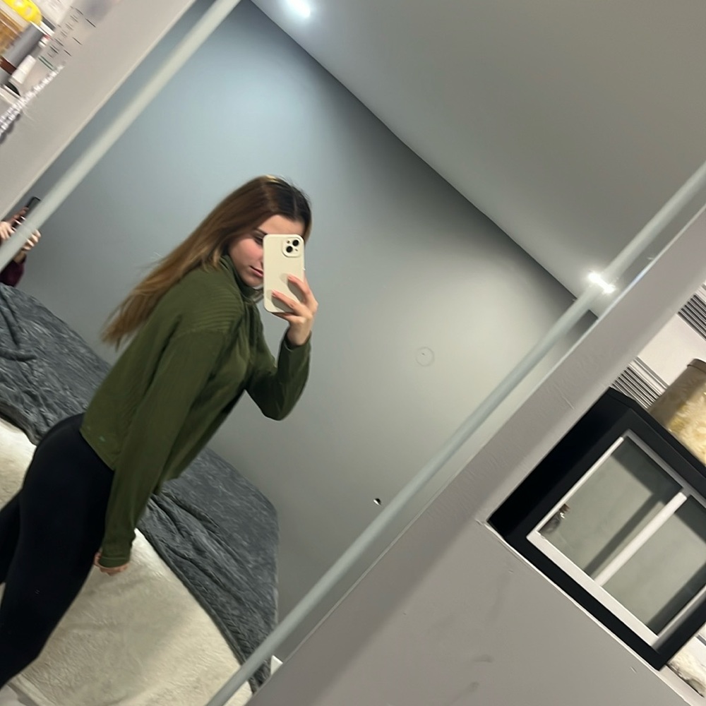 Long sleeve golf shirt